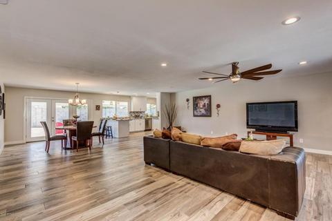 3529 E De Poe Ln, Phoenix, AZ 85028 photo 3