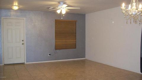 1074 E Pinto Dr, Gilbert, AZ 85296 photo 4
