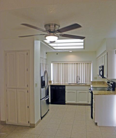 917 E Annette Dr, Phoenix, AZ 85022 photo 2