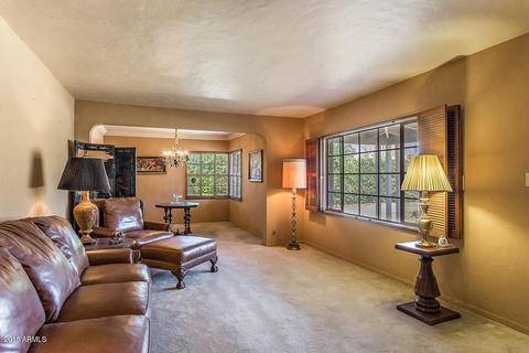 251 E Medlock Dr, Phoenix, AZ 85012 photo 4