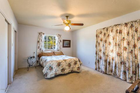 251 E Medlock Dr, Phoenix, AZ 85012 photo 11