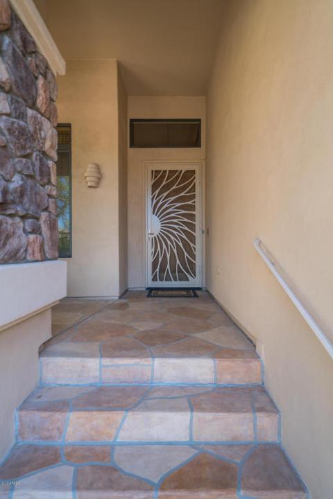 5218 E Herrera Dr, Phoenix, AZ 85054 photo 4