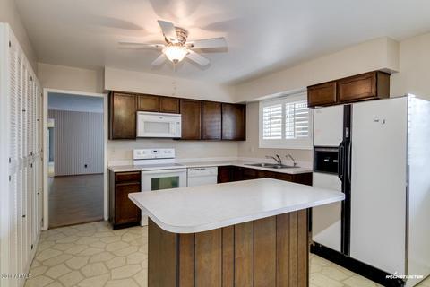 531 W Why Worry Ln, Phoenix, AZ 85021 photo 4