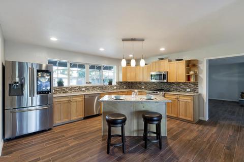 40 E Royal Palm Rd, Phoenix, AZ 85020 photo 2