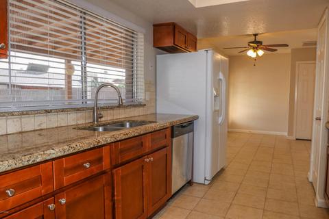 301 E Angela Dr, Phoenix, AZ 85022 photo 3