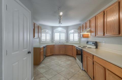 2062 S Augustine Cir, Mesa, AZ 85209 photo 5