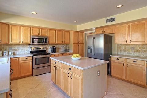 4116 E Robin Ln, Phoenix, AZ 85050 photo 11