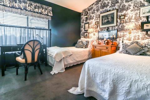 341 E Stonebridge Dr, Gilbert, AZ 85234 photo 12