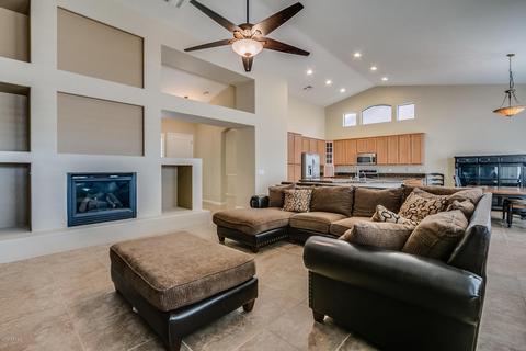 624 E Hampton Ct, Gilbert, AZ 85295 photo 8