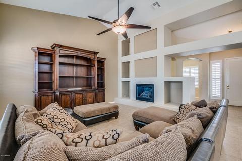 624 E Hampton Ct, Gilbert, AZ 85295 photo 9