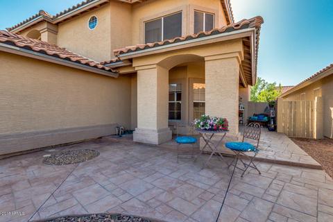 638 S Surfside Dr, Gilbert, AZ 85233 photo 2