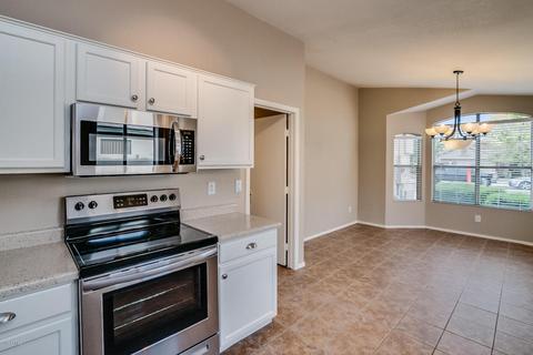2207 E Arabian Dr, Gilbert, AZ 85296 photo 5