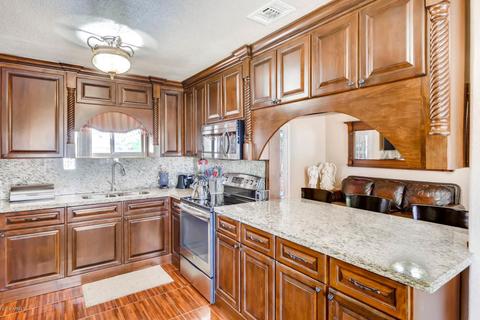 4830 N 57 Ave, Phoenix, AZ 85031 photo 2