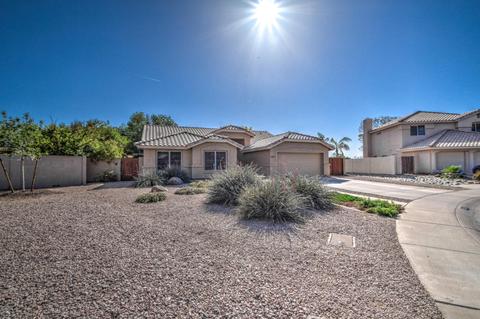 4241 E Desert Ln, Gilbert, AZ 85234 photo 2