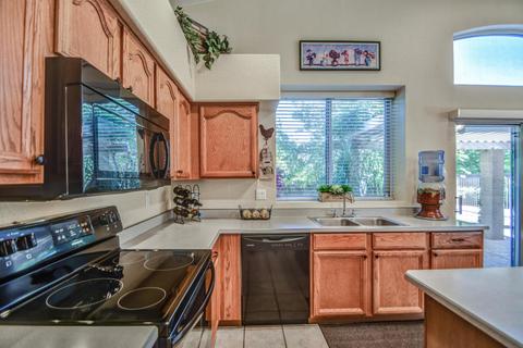 4241 E Desert Ln, Gilbert, AZ 85234 photo 17