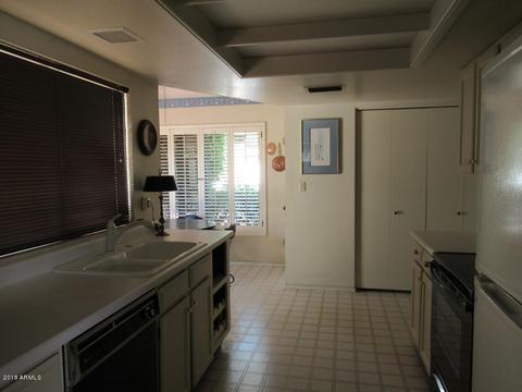 109 Echo Ln, Phoenix, AZ 85020 photo 8