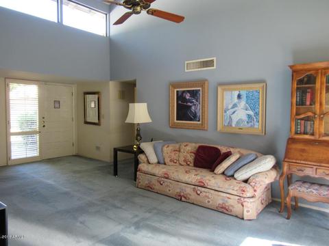 109 Echo Ln, Phoenix, AZ 85020 photo 9