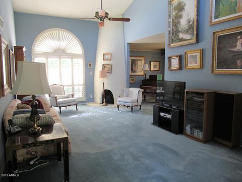 109 Echo Ln, Phoenix, AZ 85020 photo 2