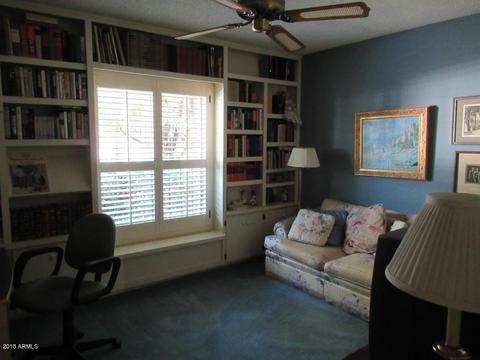 109 Echo Ln, Phoenix, AZ 85020 photo 13