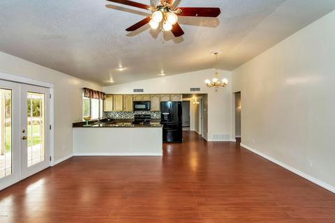 209 E Paradise Ln, Phoenix, AZ 85022 photo 9
