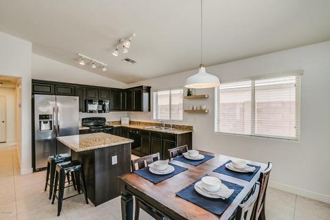 2059 E Lindrick Dr, Gilbert, AZ 85298 photo 9