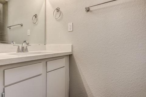 406 E Pecan Rd, Phoenix, AZ 85040 photo 12