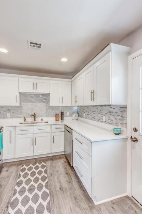 2208 W Mitchell Dr, Phoenix, AZ 85015 photo 9