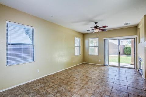 1621 S Starling Dr, Gilbert, AZ 85295 photo 12