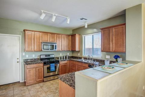 1621 S Starling Dr, Gilbert, AZ 85295 photo 2