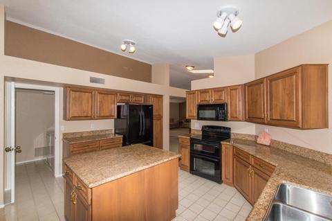 4101 E Thistle Landing Dr, Phoenix, AZ 85044 photo 9