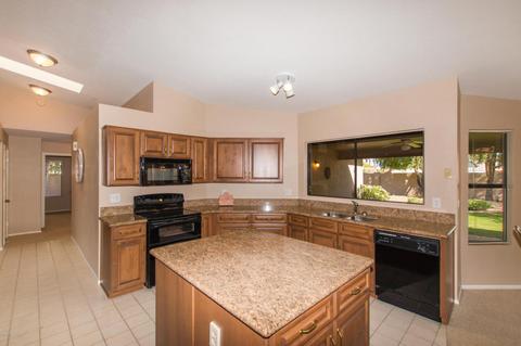 4101 E Thistle Landing Dr, Phoenix, AZ 85044 photo 7