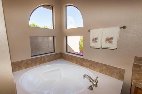 4101 E Thistle Landing Dr, Phoenix, AZ 85044 photo 17