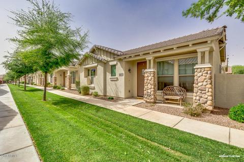4637 E Maplewood St, Gilbert, AZ 85297 photo 2