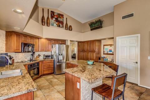 4634 E Gelding Dr, Phoenix, AZ 85032 photo 4