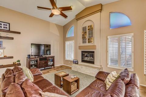 4634 E Gelding Dr, Phoenix, AZ 85032 photo 9