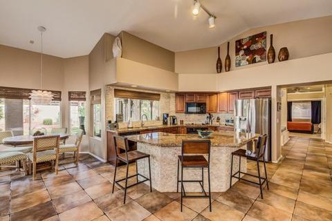 4634 E Gelding Dr, Phoenix, AZ 85032 photo 5
