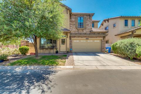 3182 S Southwind Dr, Gilbert, AZ 85295 photo 2