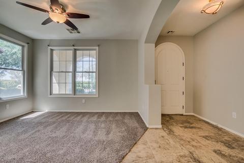 1068 S Nancy Ln, Gilbert, AZ 85296 photo 5