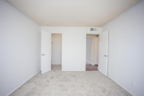 3324 E Campo Bello Dr E, Phoenix, AZ 85032 photo 5
