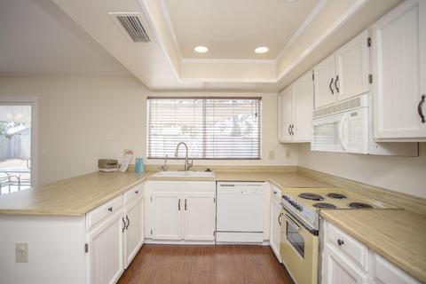 3324 E Campo Bello Dr E, Phoenix, AZ 85032 photo 10