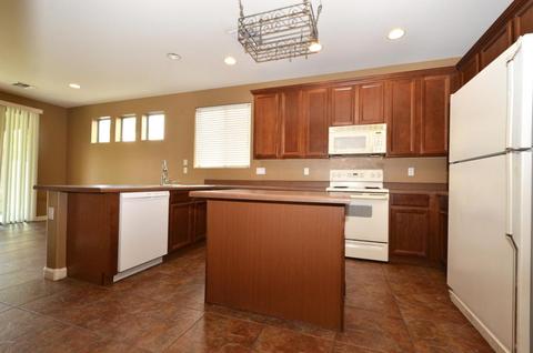 10734 E Lobo Ave, Mesa, AZ 85209 photo 4