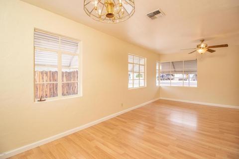 9040 N 2nd Dr, Phoenix, AZ 85021 photo 4