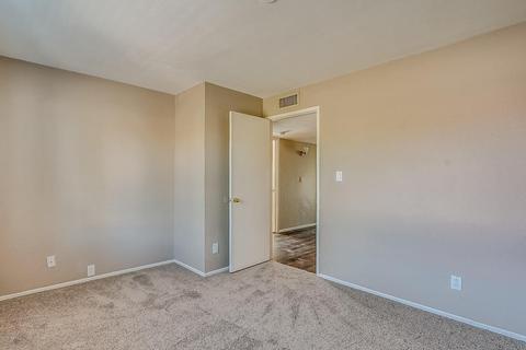 5117 E Half Moon Dr, Phoenix, AZ 85044 photo 12
