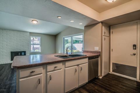 5117 E Half Moon Dr, Phoenix, AZ 85044 photo 8