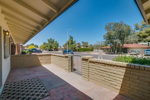 1055 E Magdalena Dr, Tempe, AZ 85283 photo 2