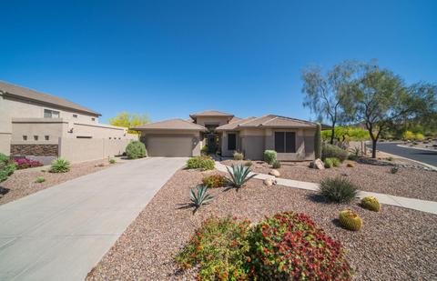 7528 E Torrey Point Cir, Mesa, AZ 85207 photo 2