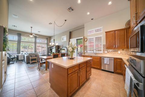 7528 E Torrey Point Cir, Mesa, AZ 85207 photo 17
