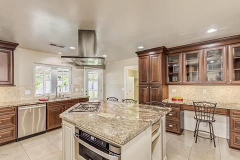5042 E Cheery Lynn Rd, Phoenix, AZ 85018 photo 7