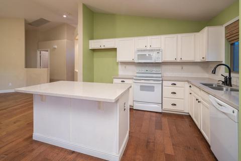 3327 E Chickadee Rd, Gilbert, AZ 85297 photo 11