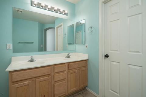 3327 E Chickadee Rd, Gilbert, AZ 85297 photo 23